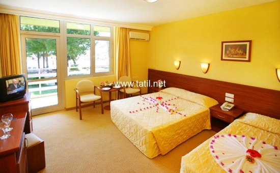 LONiCERA WORLD HOTEL