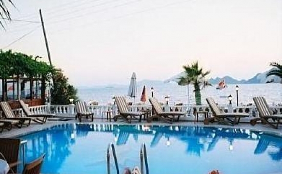 SELECT WHiTE HOTEL